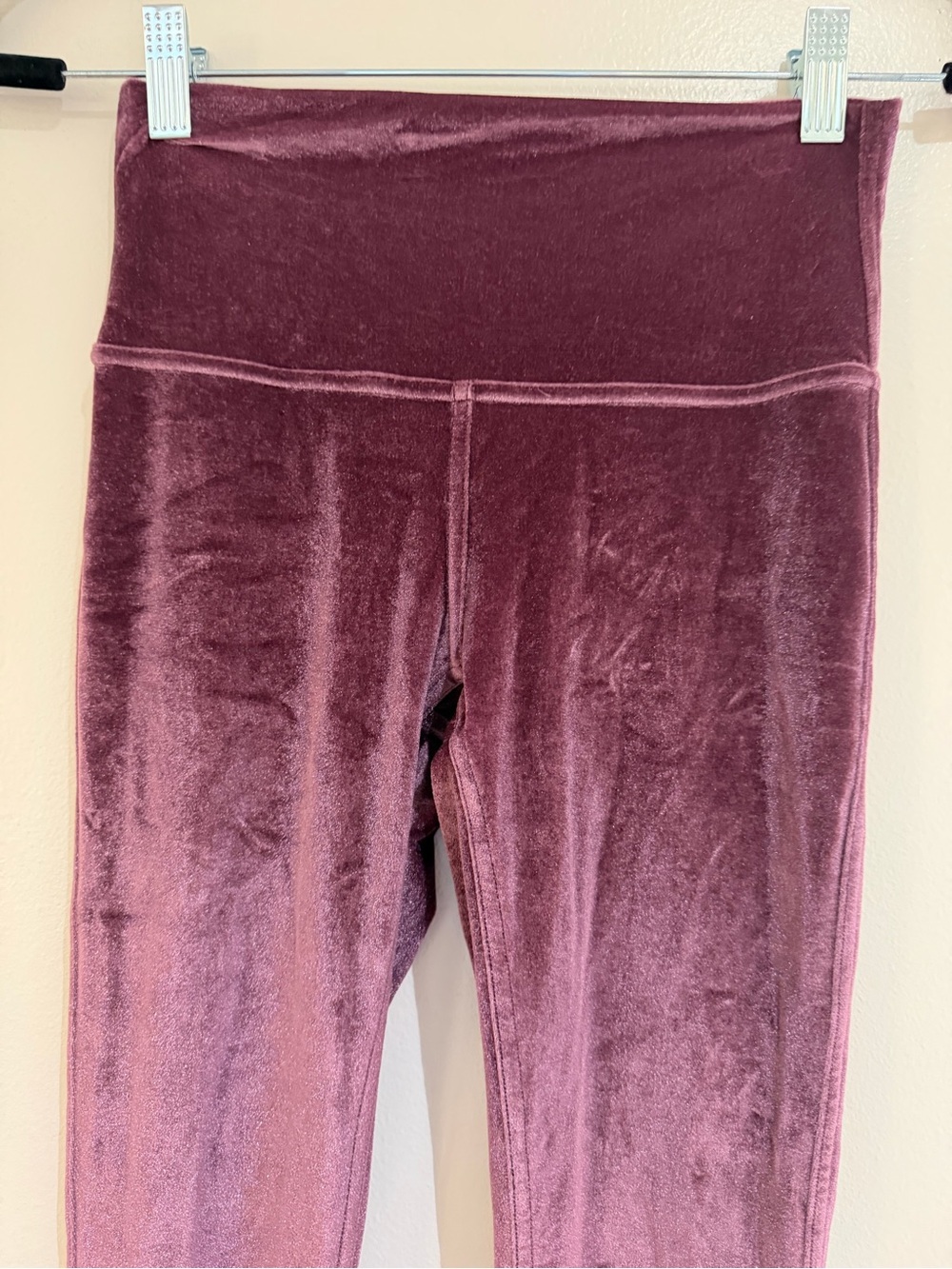 lululemon athletica Velvet High-Rise Leggings in Garnet limited Edition Size 4 - Picture 5 of 8